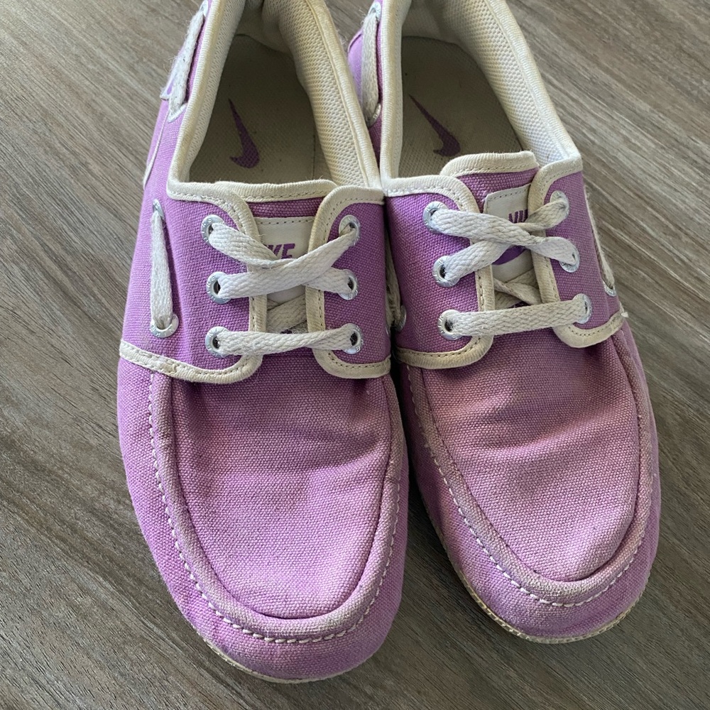 Nike Purple Boat Shoe Size 8